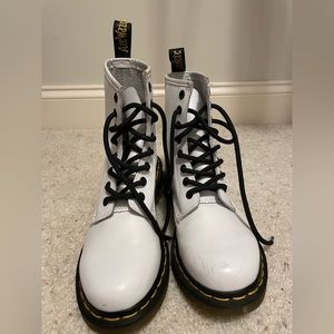 White doc marten boots. Size 6